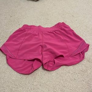 lululemon hottie hot shorts